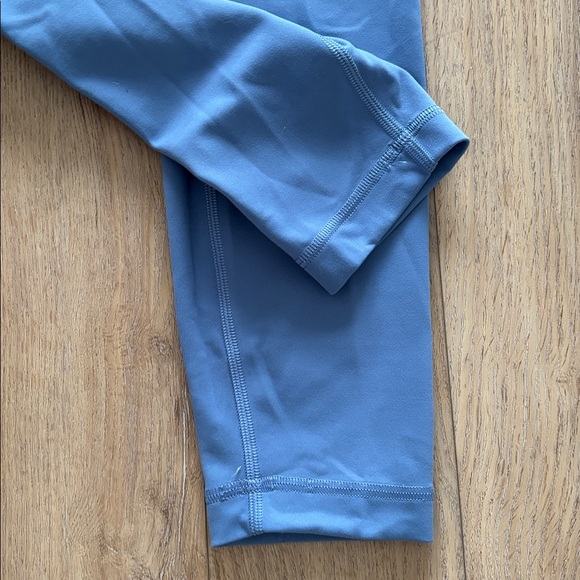 🩵Size 8 Lululemon Athletica Blue Leggings - Picture 12 of 12